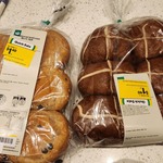 Hot Cross Buns 6pk (Traditional or Chocolate) $1.40 @ Woolworths Lower Hutt