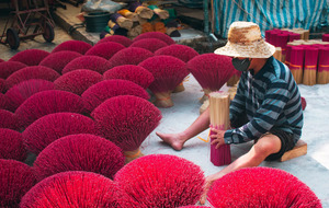 Jetstar to Ho Chi Minh City: Queenstown from $941 Return, Christchurch $943, Auckland $976 & More @ Beat That Flight